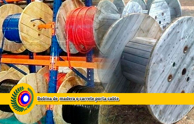 Muebles reciclados de carretes de madera en HACER DECORACIONES 2 mesas recicladas de carreteles de madera