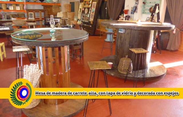 Muebles reciclados de carretes de madera en HACER DECORACIONES 4 mesa reciclada, estilo bar para usar con butacas o taburetes, con deco de espejos e iluminación led