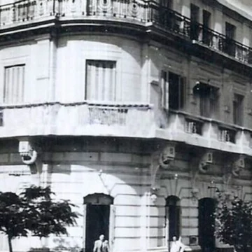 Constructora Resek de Posadas presenta una breve historia de un icono de la construcción de Posadas, hoy: el «Hotel Savoy»